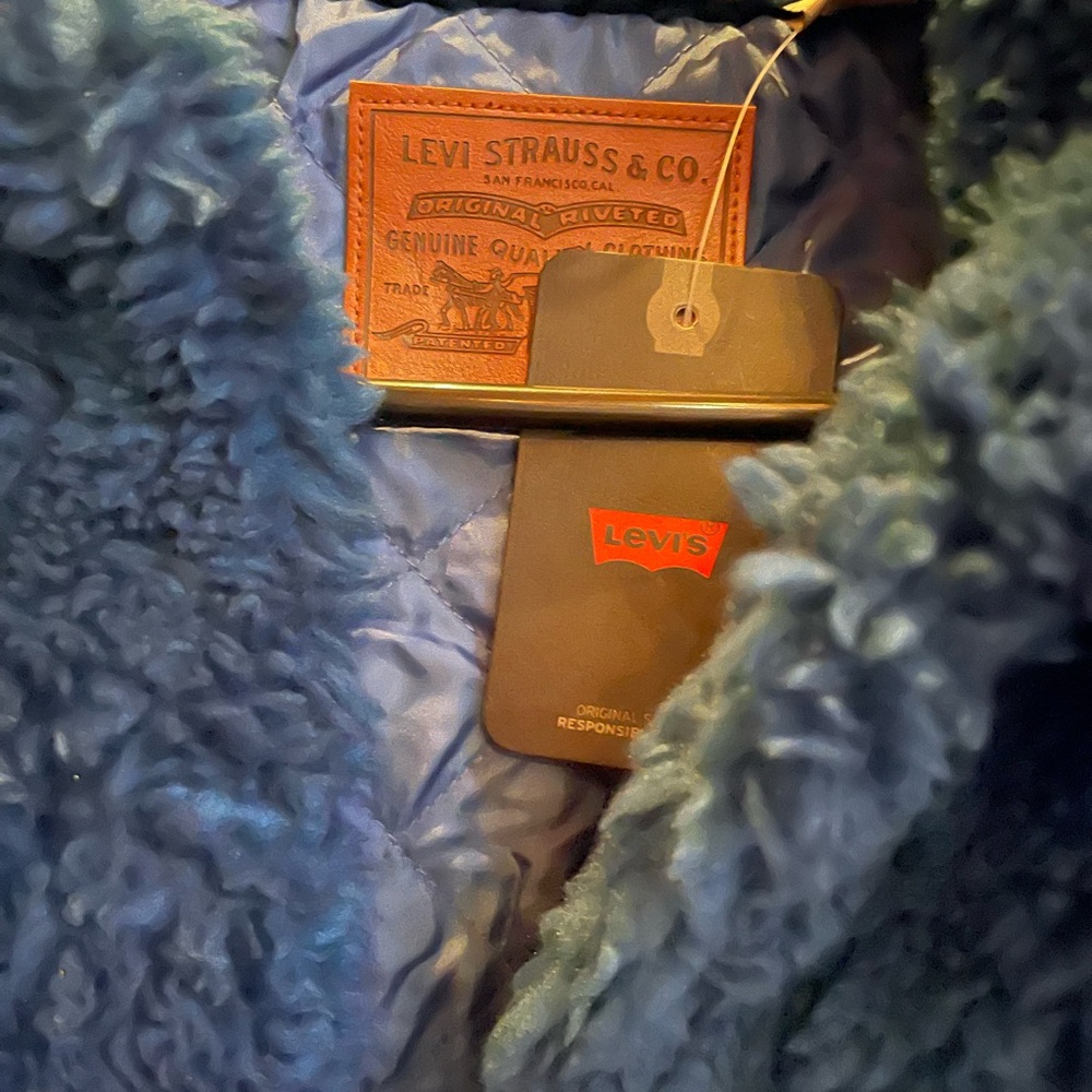 Levi’s Teal Faux fur shearling puffer jacket - Picture 3 of 9